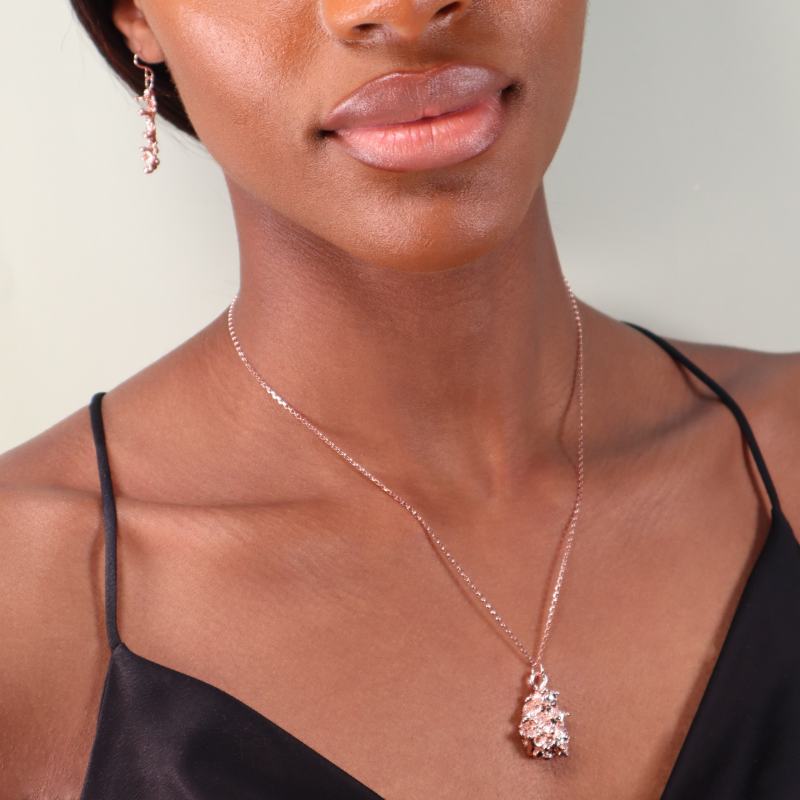 ROSE GOLD SPINE SHELL PENDANT Lenique Louis