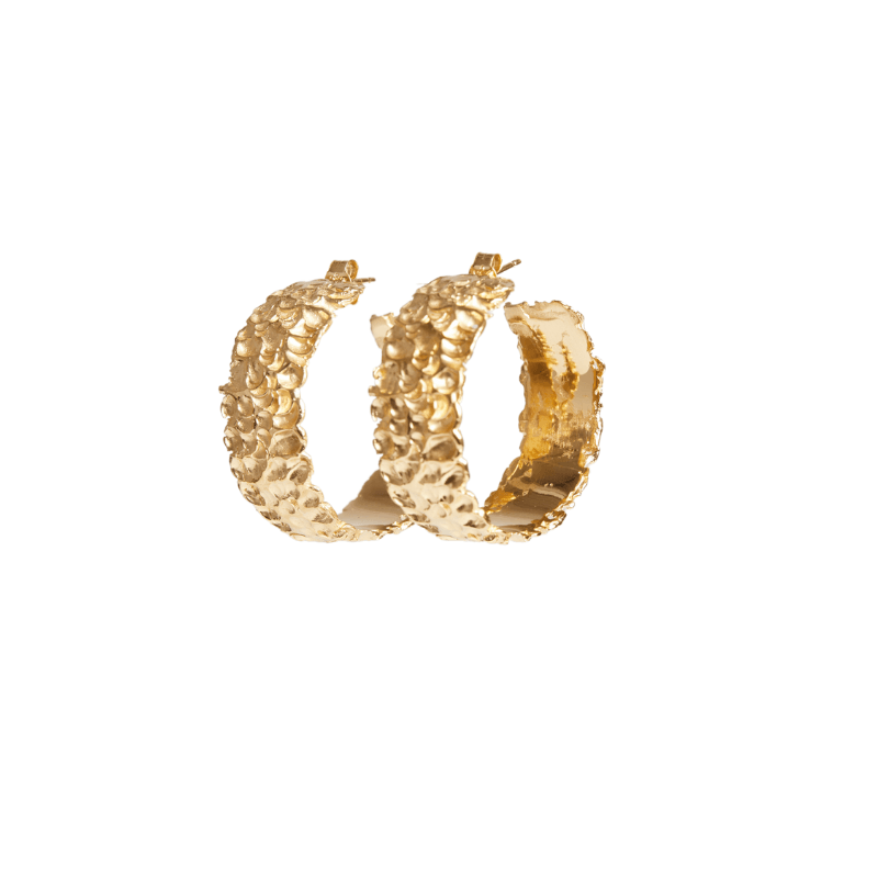 MEDIUM HAMMERED GOLD HOOPS Lenique Louis 