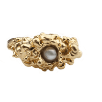 SINGLE SPINE PEARL GOLD RING Lenique Louis